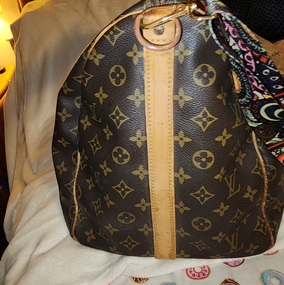 Authentic Louis Vuitton Keepall 55 Bandouliere - Picture 6 of 14